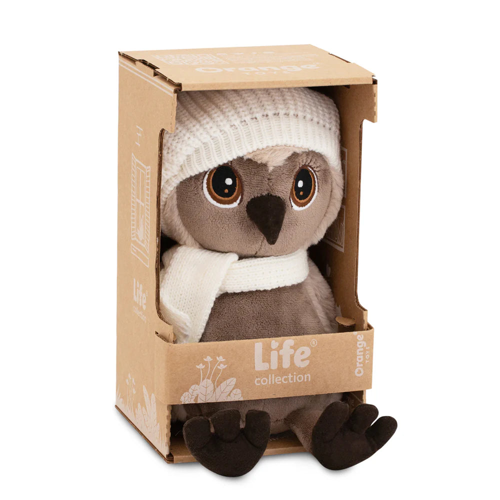Soft toy owl Sonya, fashionista