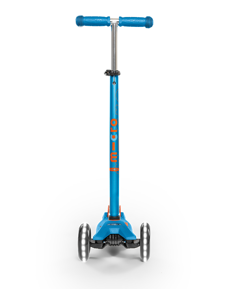 Maxi Micro Deluxe Foldable LED Scooter – Pink