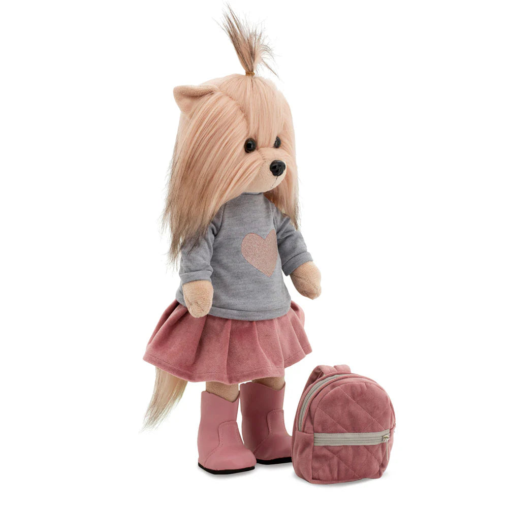 Soft toy Lucky YoYo in urban outfit