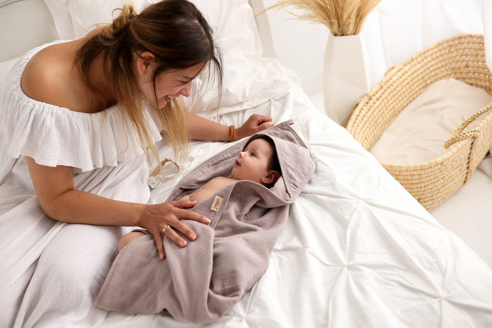 Makoma Just Muslin - Hooded Muslin Wrap 73×73 cm – Cappuccino